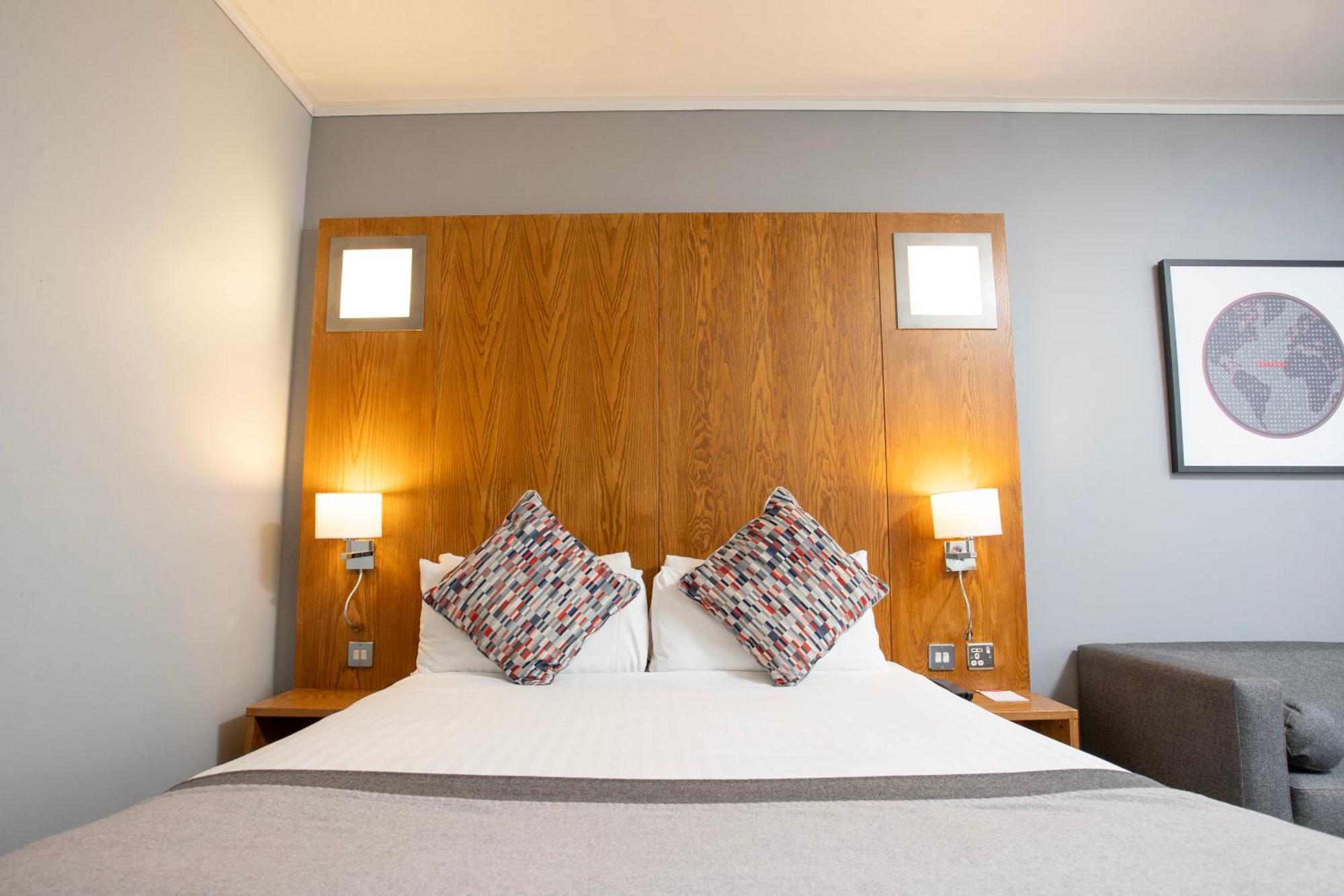 Ramada By Wyndham Belfast Hotel Ngoại thất bức ảnh