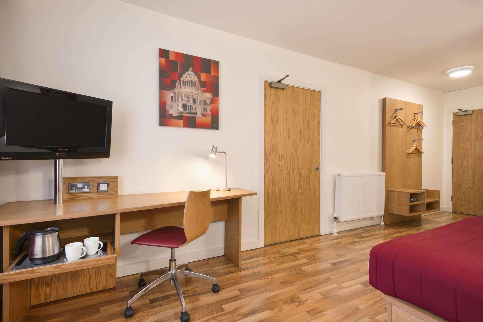 Ramada By Wyndham Belfast Hotel Ngoại thất bức ảnh
